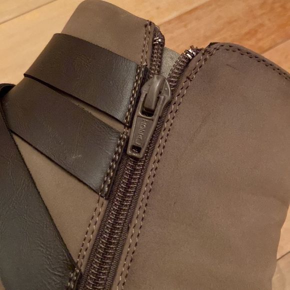 APT. 9 Fulton Taupe Buckled Ankle Boots - Picture 11 of 11